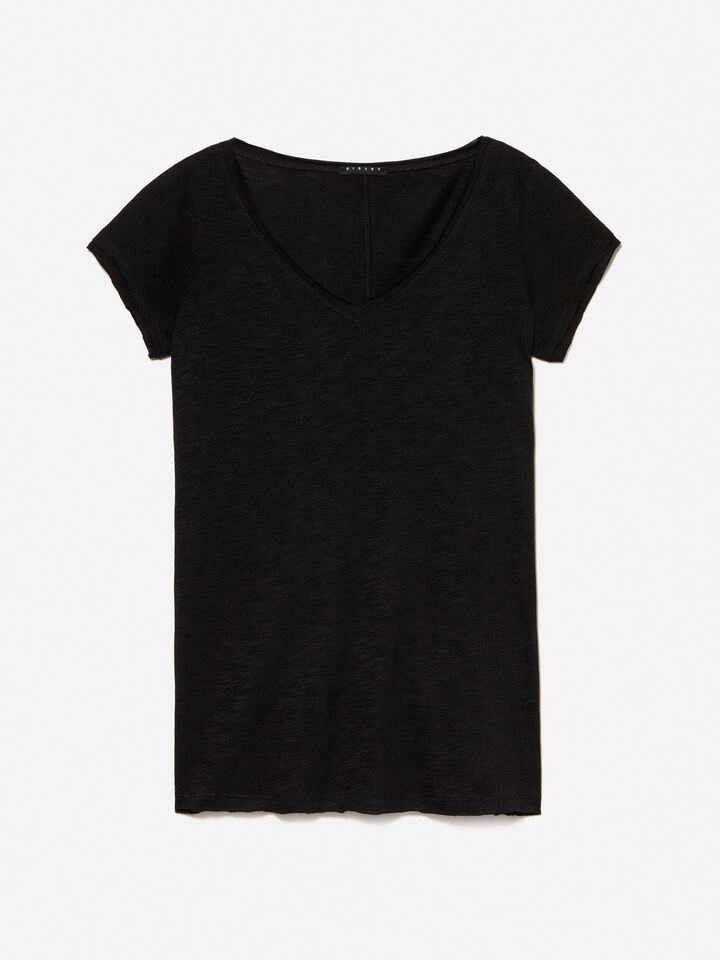 Μπλούζα μαύρη με V λαιμόκοψη - μπλουζάκια κοντομάνικα γυναικεία - Μαυρο | Sisley image number 5